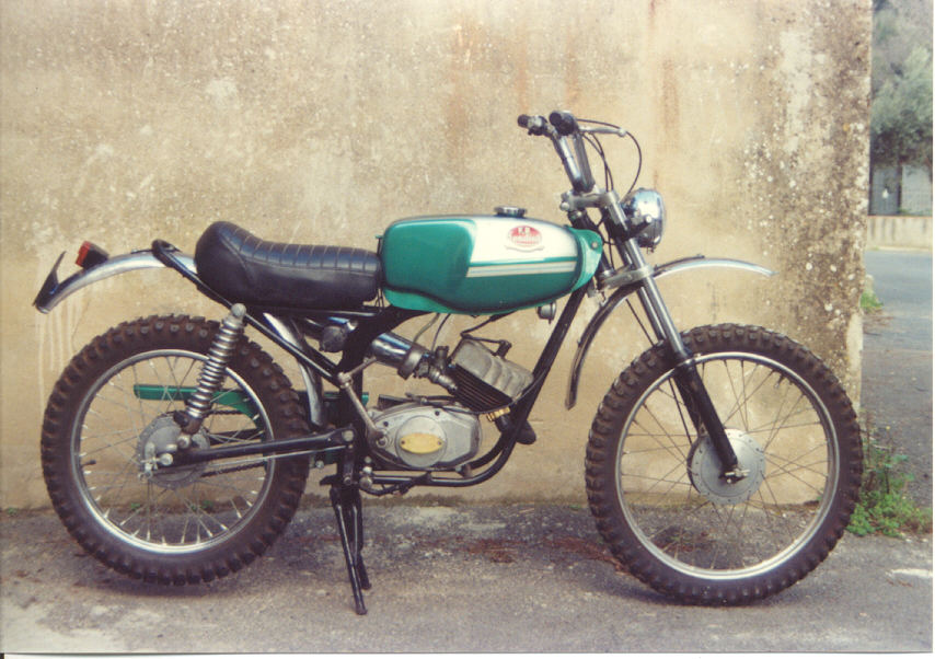 moto d'epoca Mondial Fuoristrada di Giacomo Piacenza